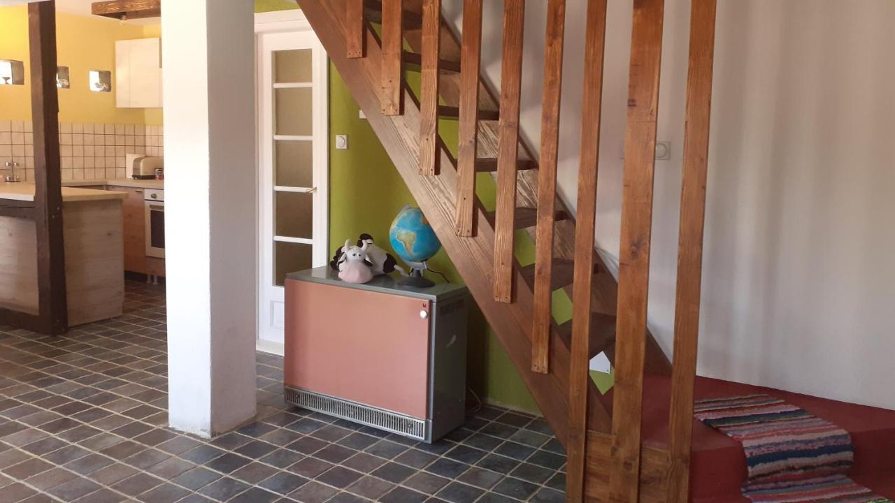 Village House Moo Moo Вране Экстерьер фото